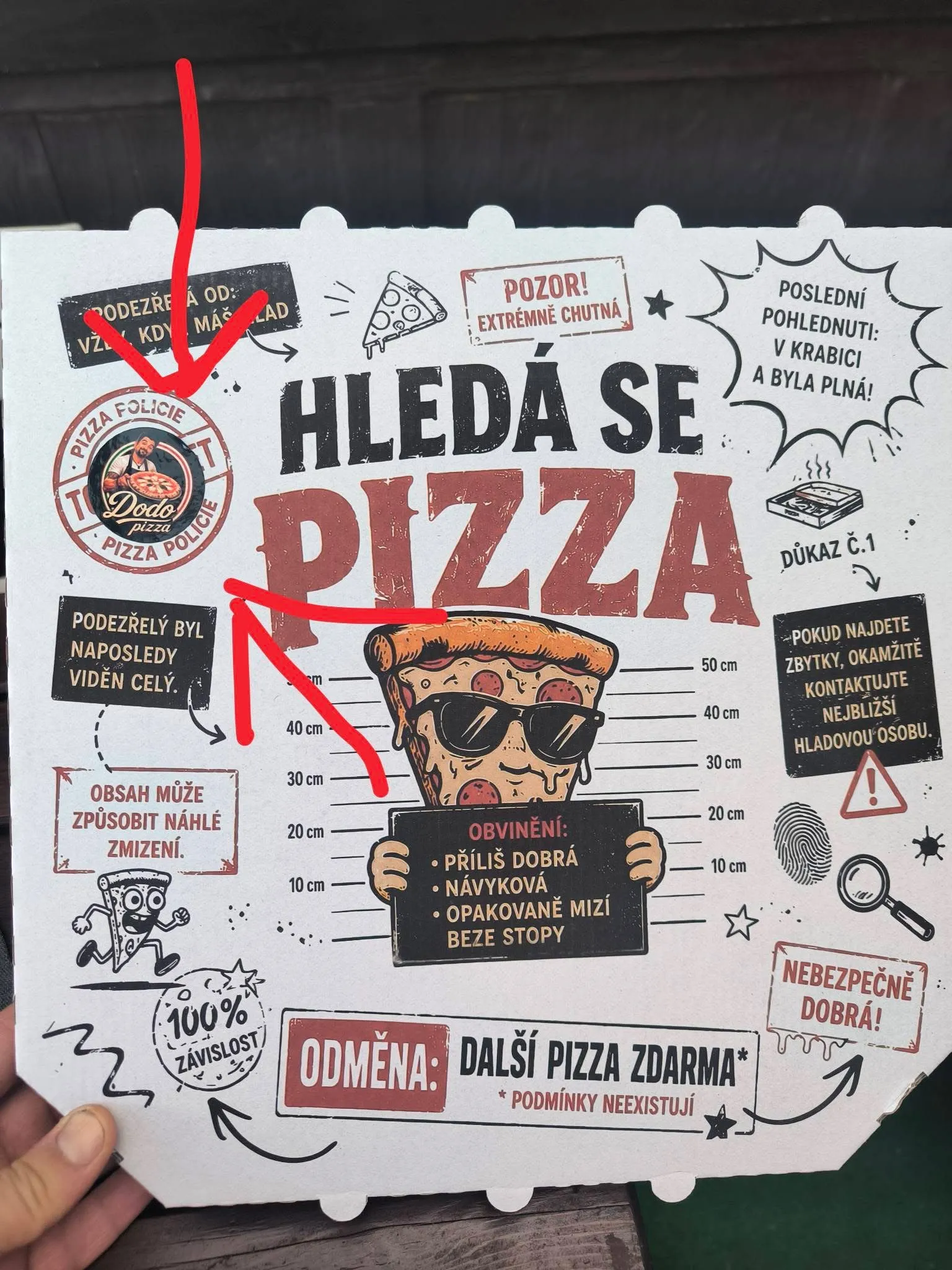 Krabice DODO pizza s nálepkami, které se sbírají do věrnostního programu